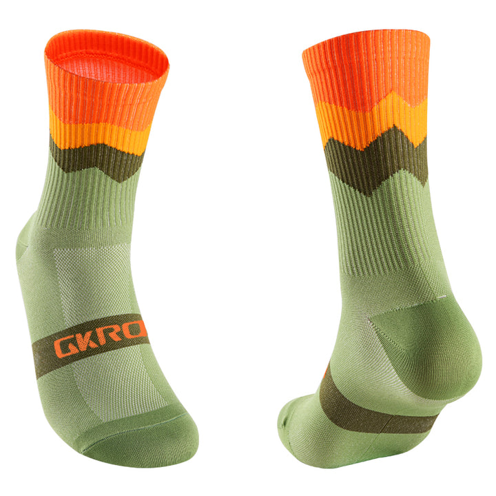 Premium Cycling Socks for Men & Women – Compression Sports Socks for Road, MTB & Racing – Outdoor Unisex Performance 
